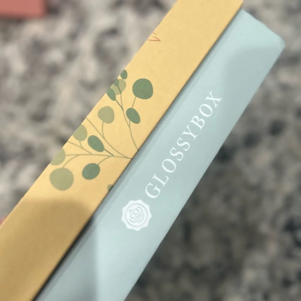 GLOSSYBOX LIMITED EDITION ‘BLOOM AND GROW’ STORAGE KEEPSAKE BOX